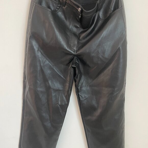 Aritzia Wilfred Melina High Waisted Vegan Leather Cropped Pants - 16 Black - Picture 3 of 4